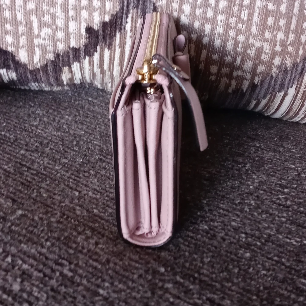 💞HTF Kate Spade💞 - Baldwin Street Nisha Wallet